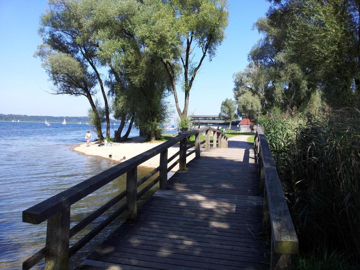 Zwischen Chiemsee Und Bergen Dg بيرناو ام شيمسي المظهر الخارجي الصورة